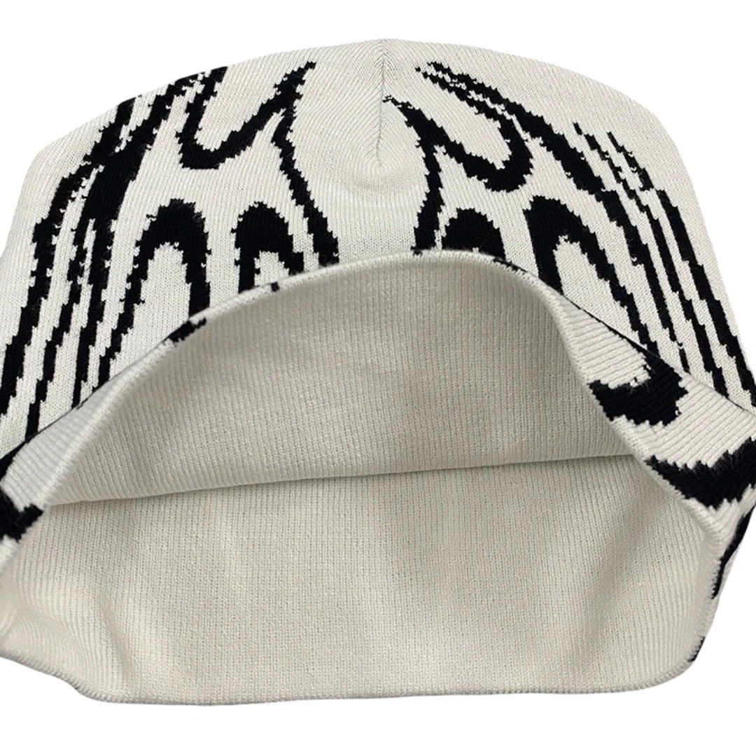 men-women-vintage-retro-winter-celestial-emblem-warm-hat