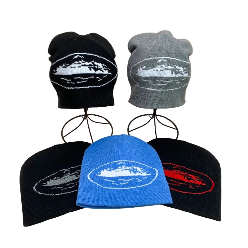 men-women-vintage-retro-minimal-graphic-warm-hat