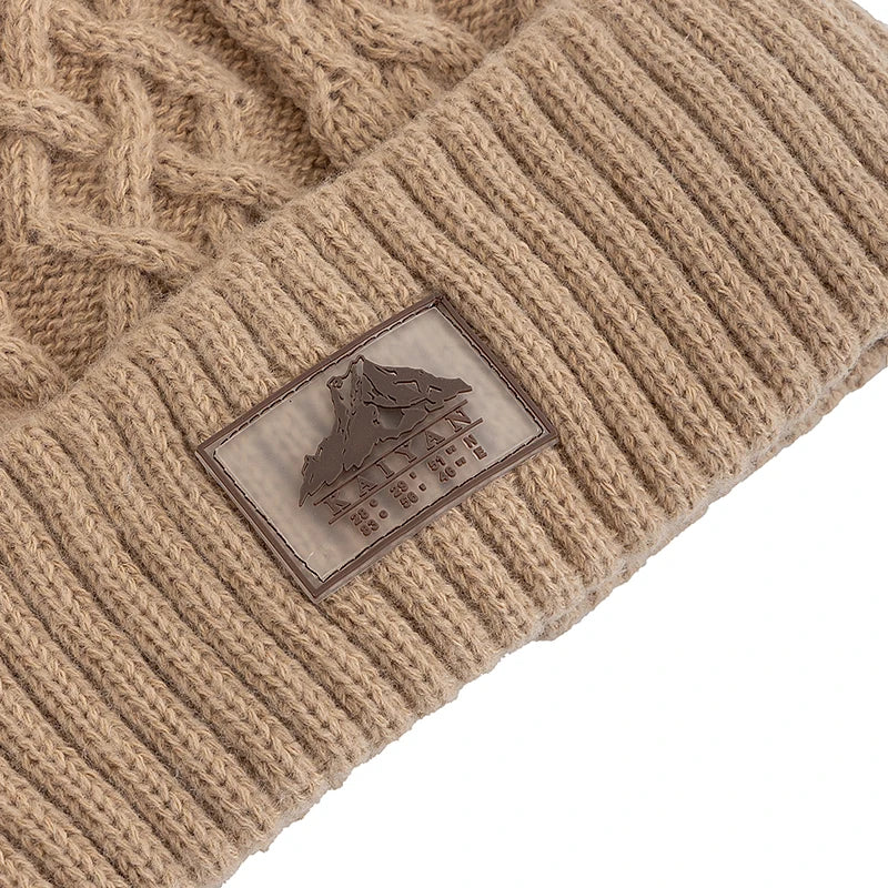 men-women-vintage-retro-warm-hat