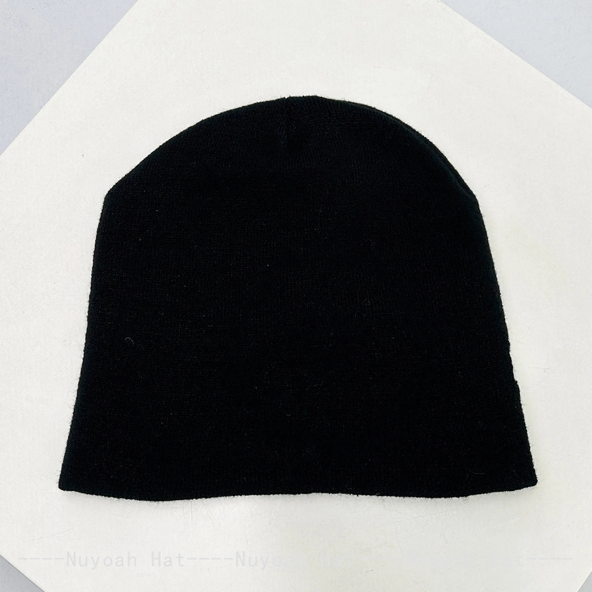 men-women-streetwear-logo-knit-hat