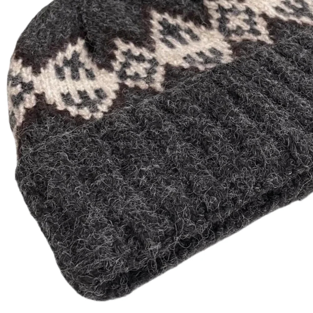 men-women-vintage-retro-nordic-geometric-cozy-warm-hat